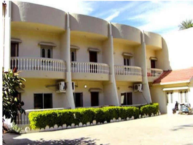 Hotel Savera Palace Mount Abu Exterior photo
