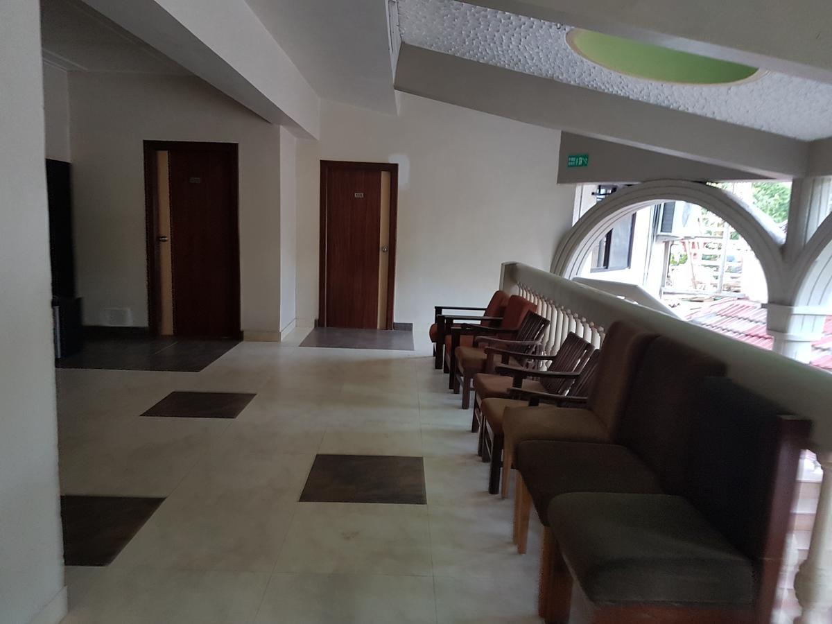Hotel Savera Palace Mount Abu Exterior photo